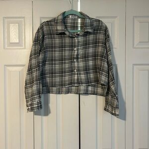 Vestique Black and White Plaid Button-Down Shirt
